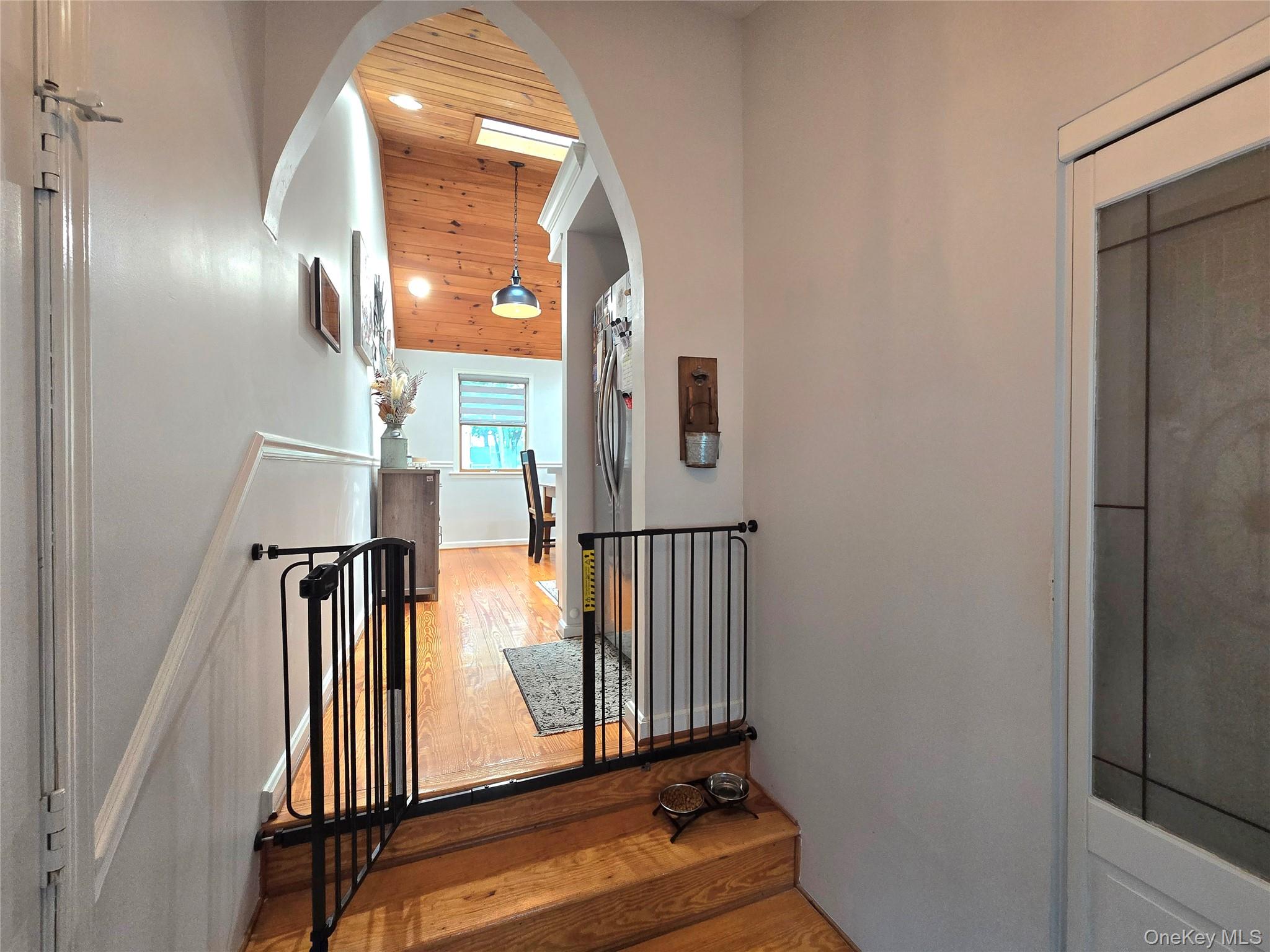 9 Runyon Street Property Photo 18