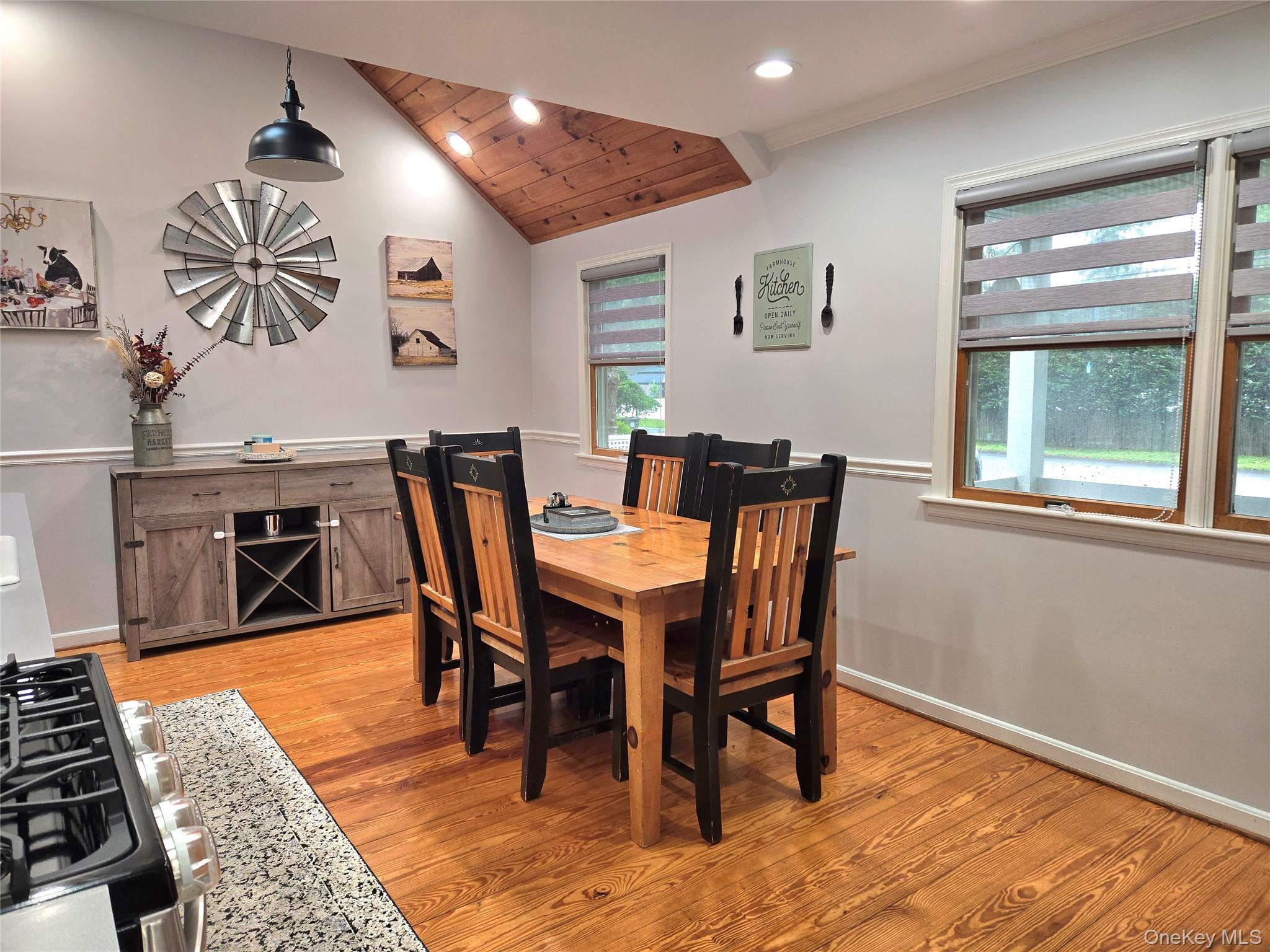 9 Runyon Street Property Photo 19