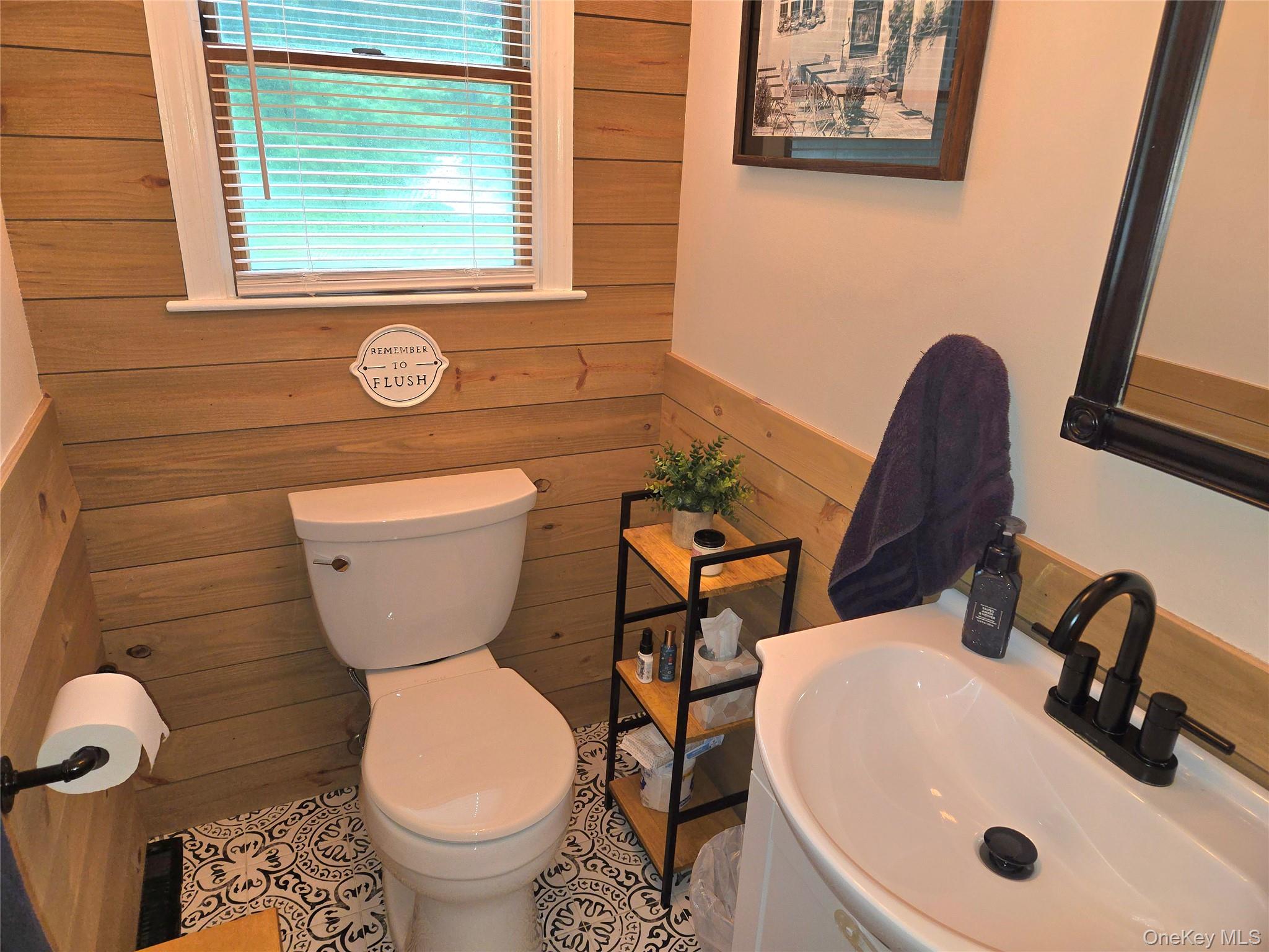 9 Runyon Street Property Photo 24
