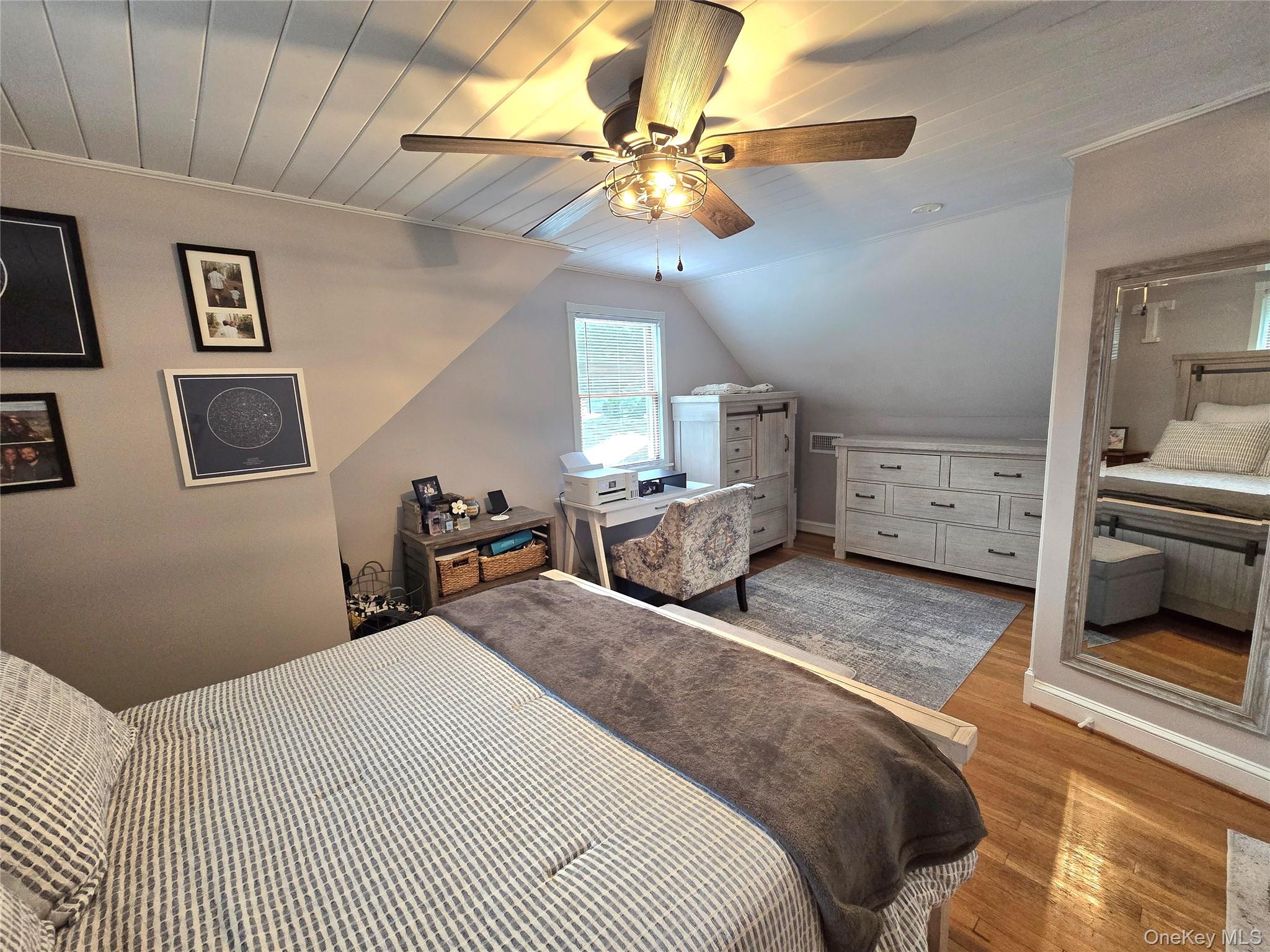 9 Runyon Street Property Photo 26