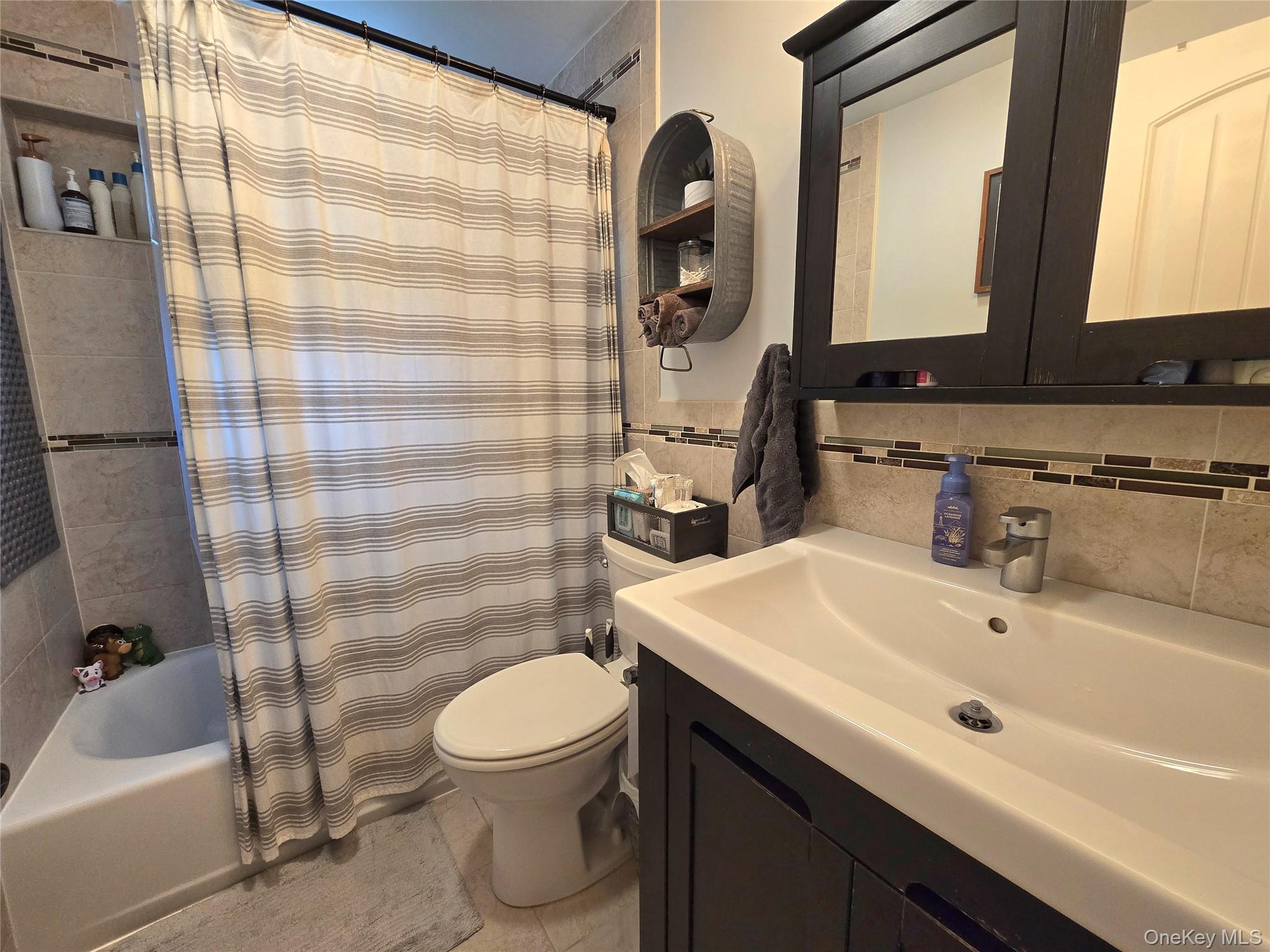 9 Runyon Street Property Photo 30
