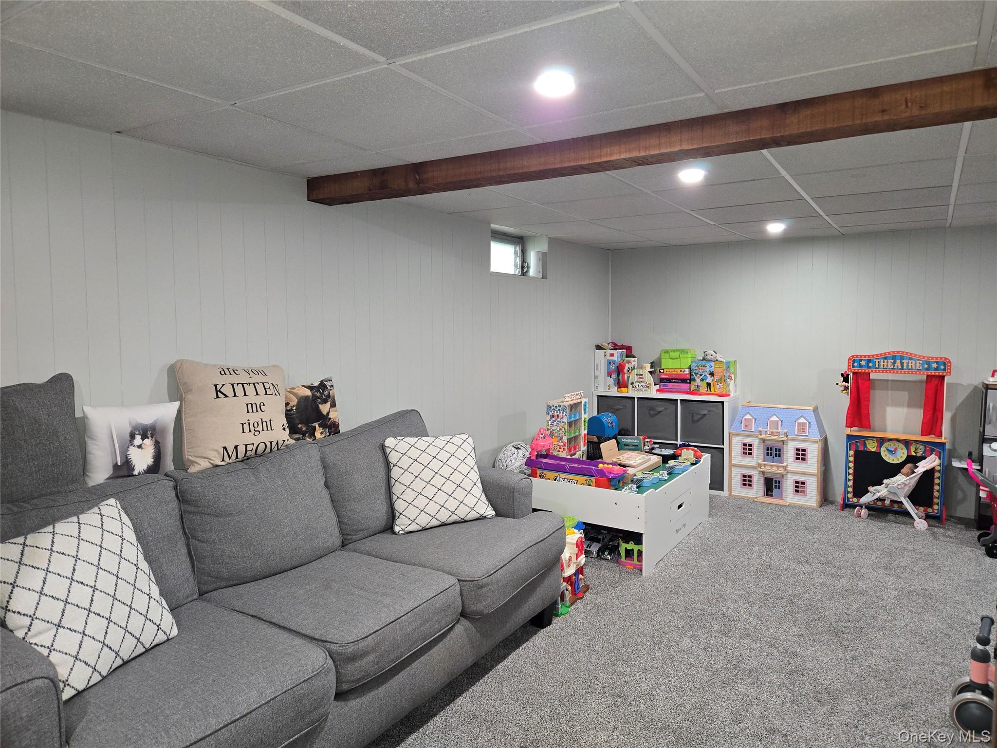 9 Runyon Street Property Photo 35