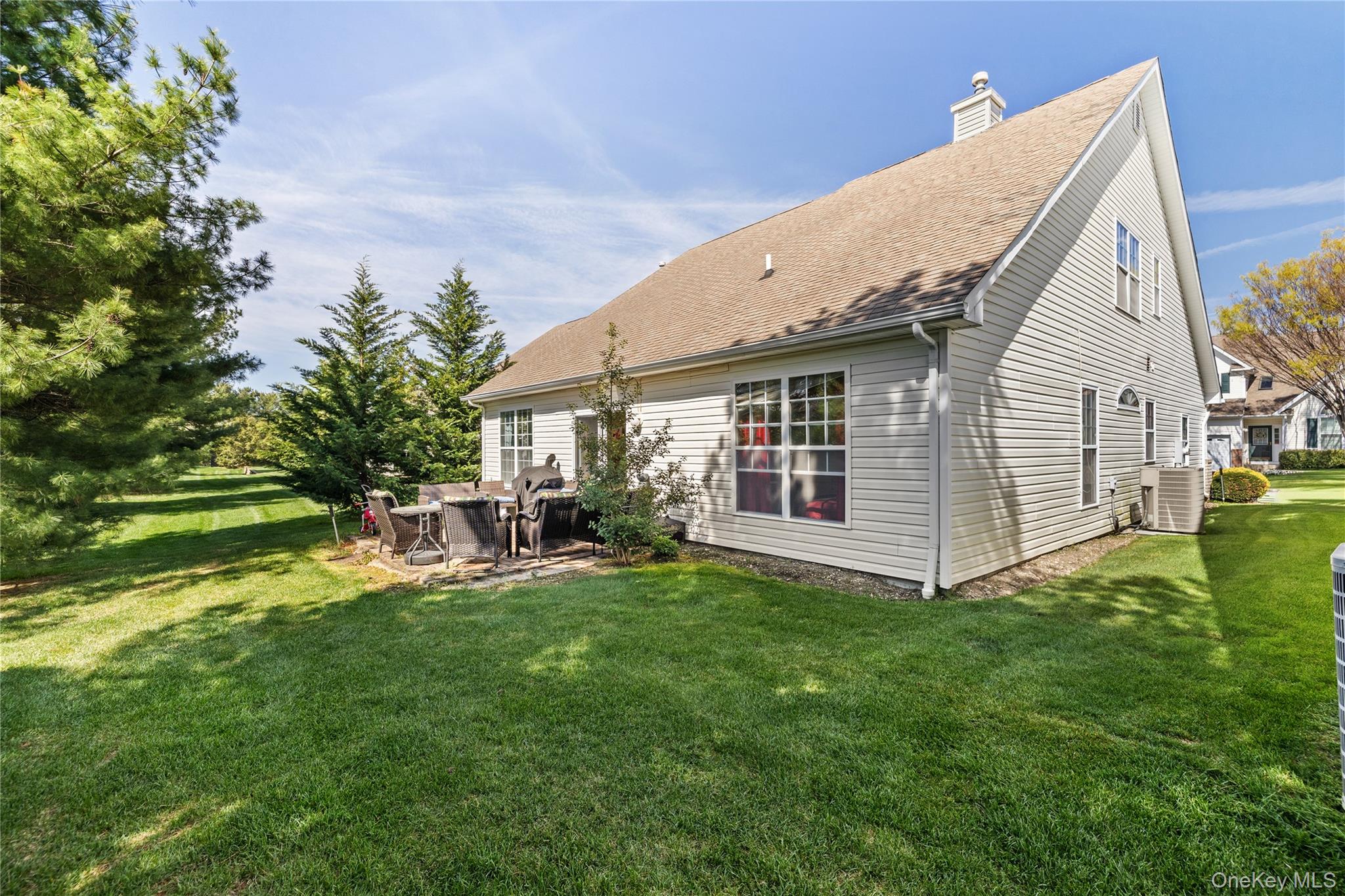 131 Constantine Way Property Photo 19