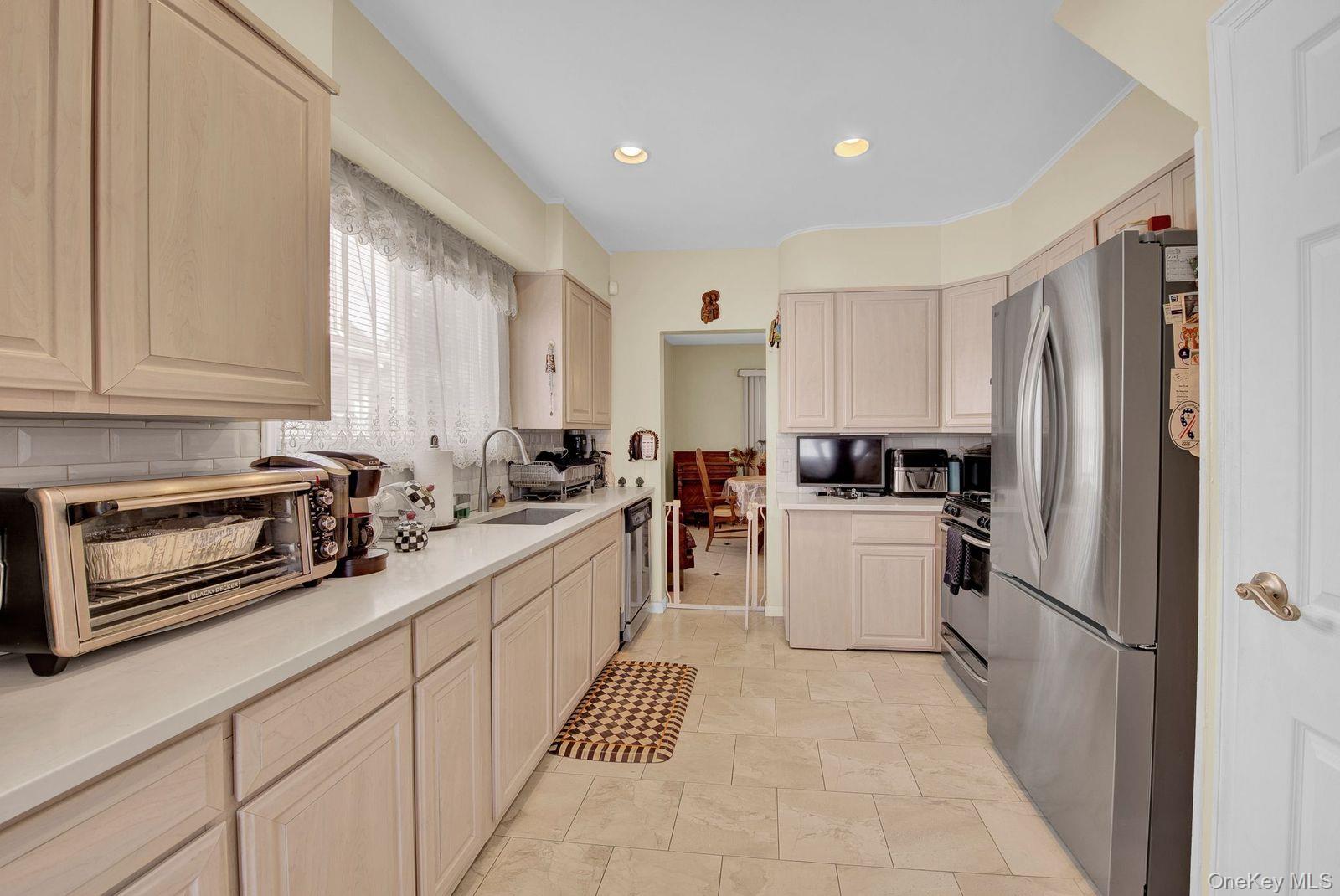 9 Christabel Street Property Photo 15