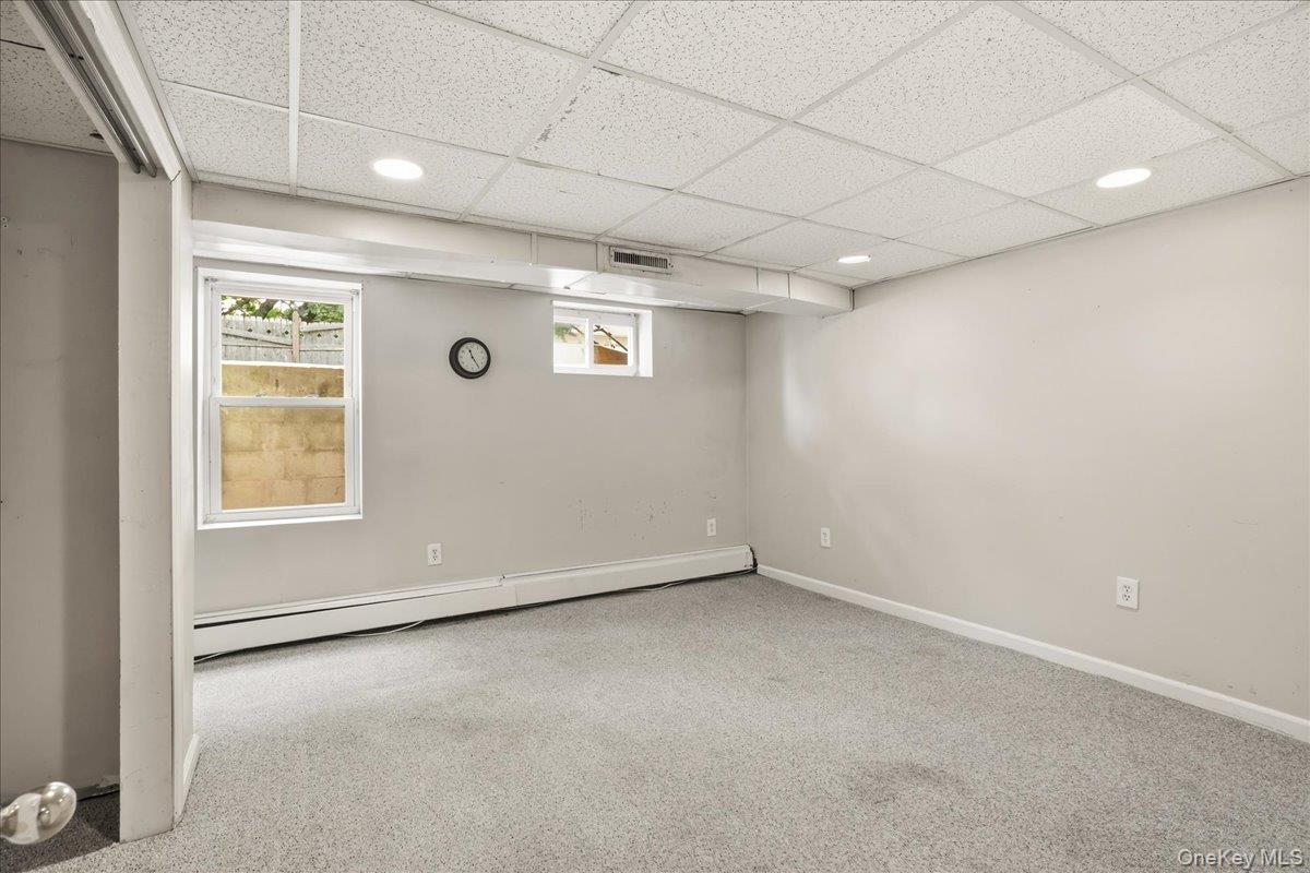 2 6th Avenue Property Photo 21