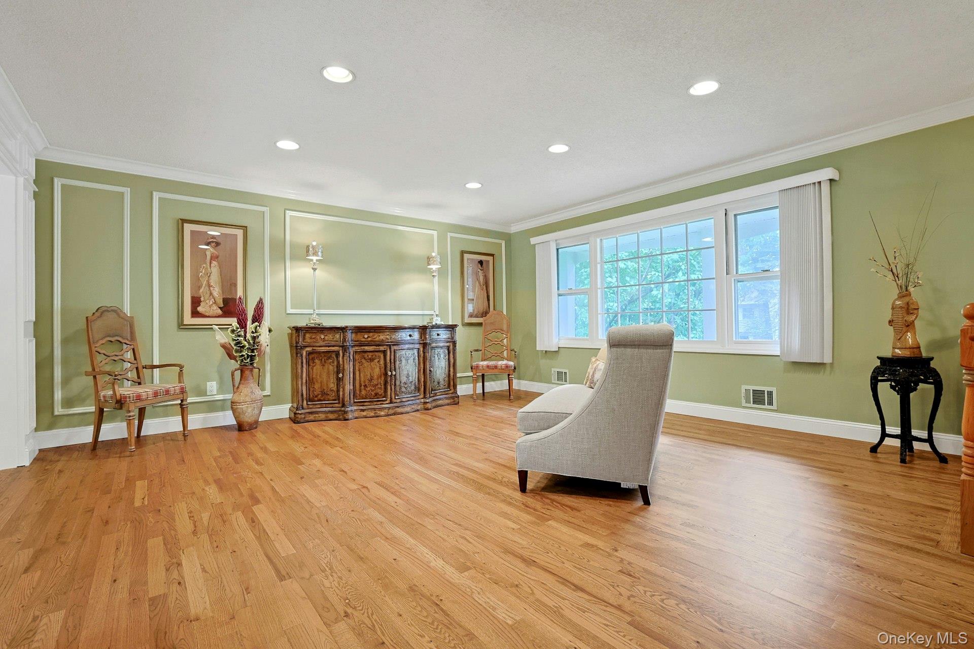 38 York Drive Property Photo 6