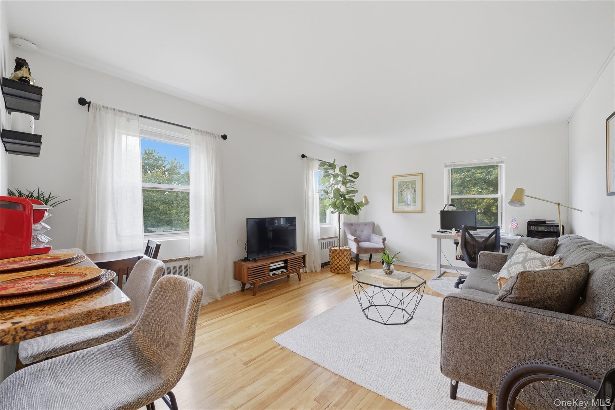 330 S Broadway B11 Property Photo 16