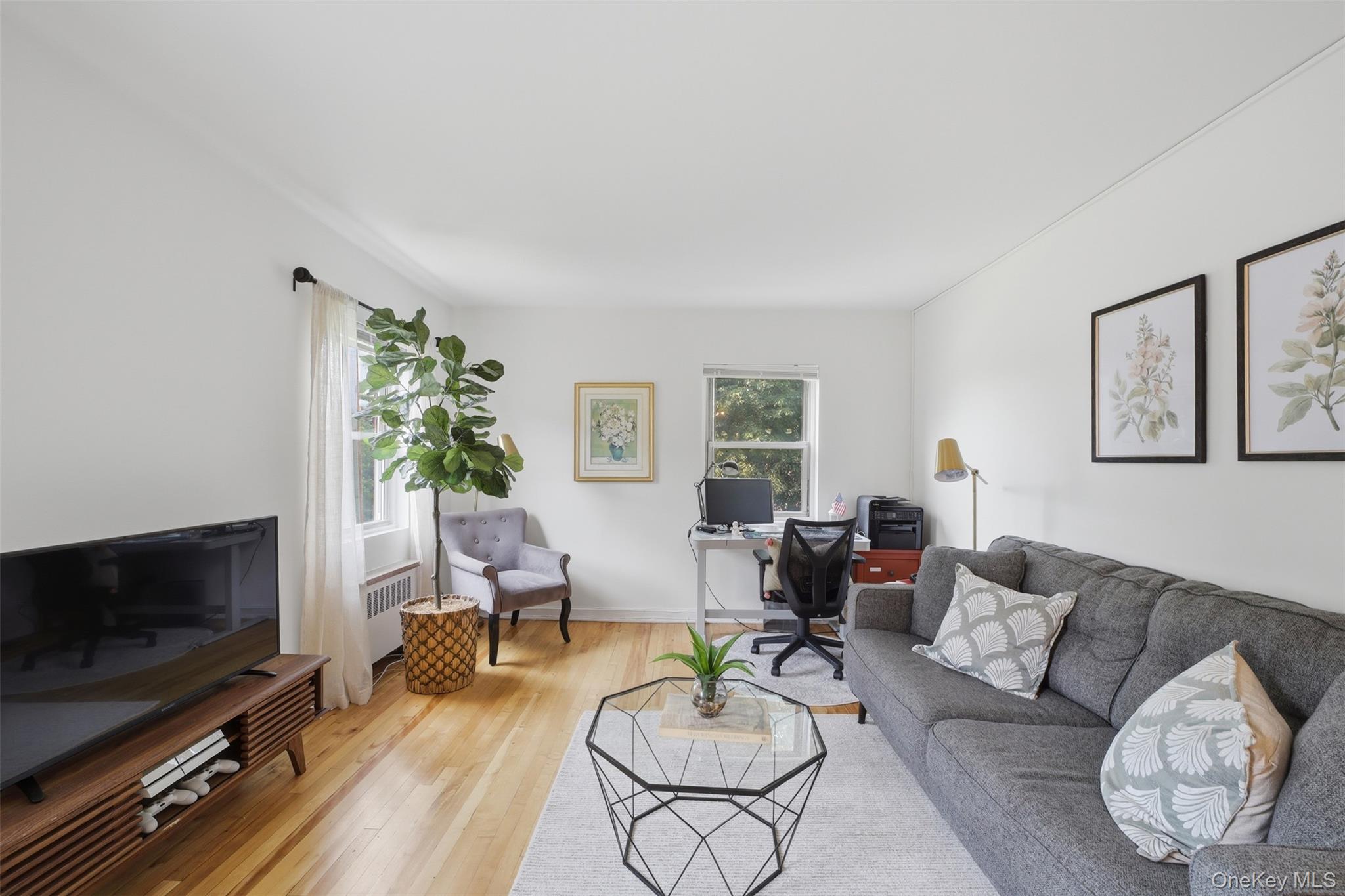 330 S Broadway B11 Property Photo 19