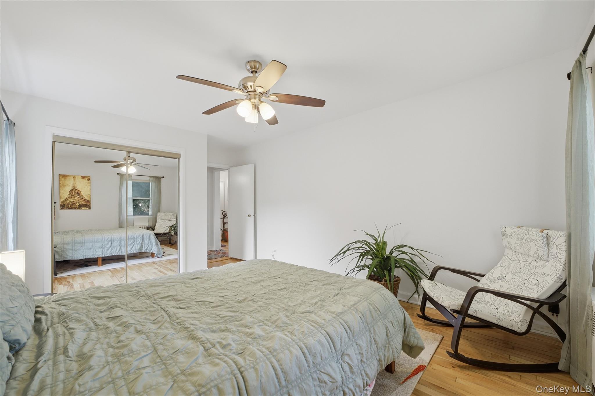 330 S Broadway B11 Property Photo 22