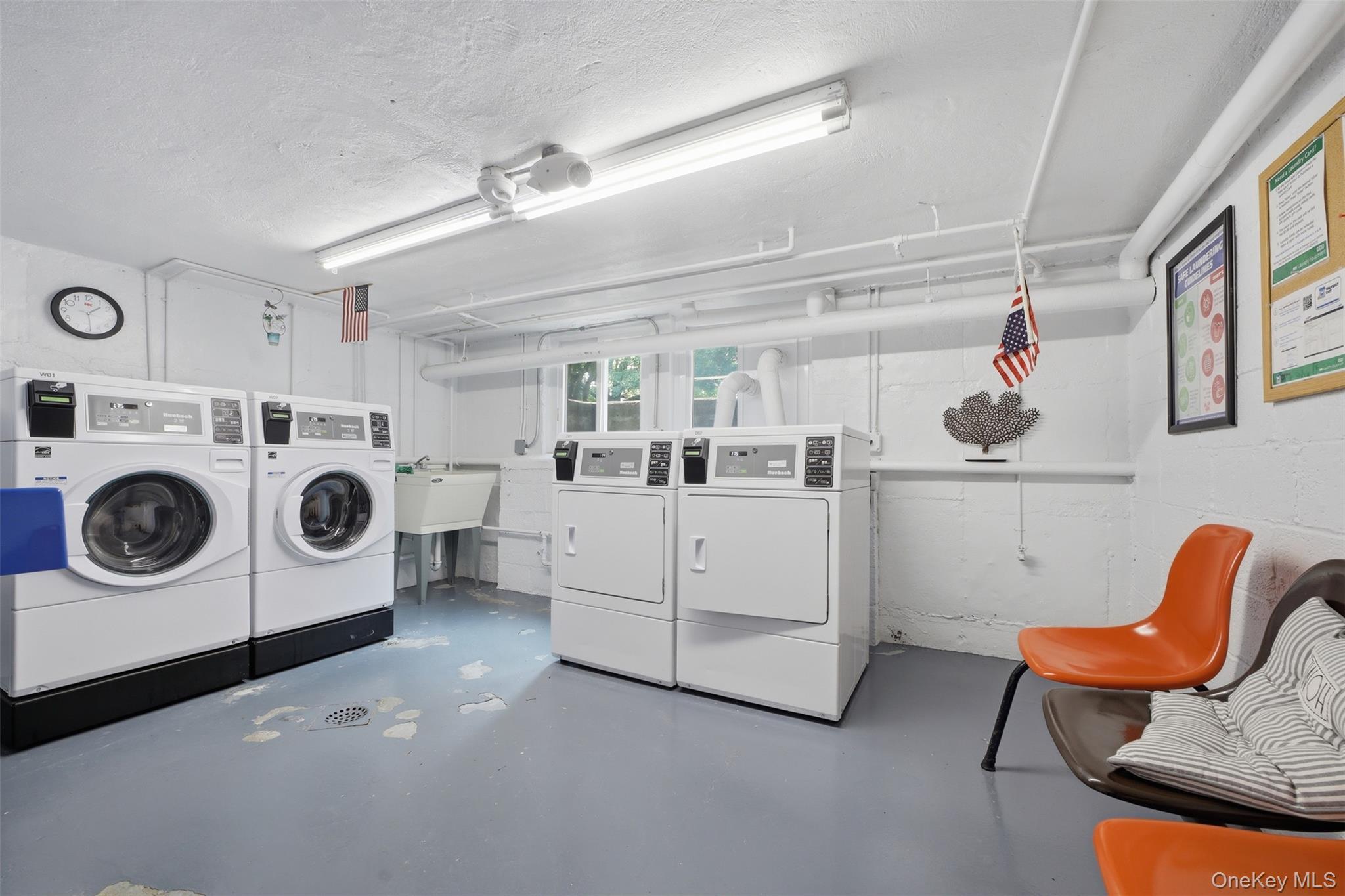 330 S Broadway B11 Property Photo 26