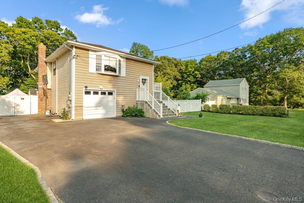 107 Avenue A Property Photo 2