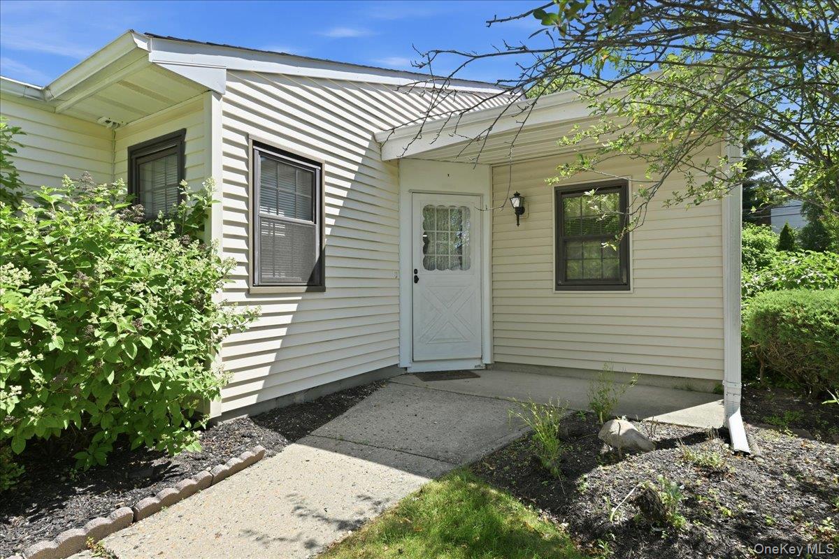 90 Knolls Drive Property Photo 2