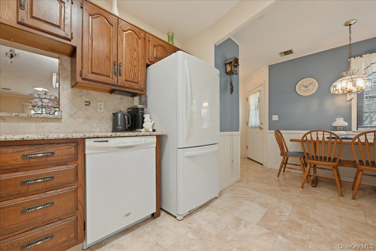 90 Knolls Drive Property Photo 4