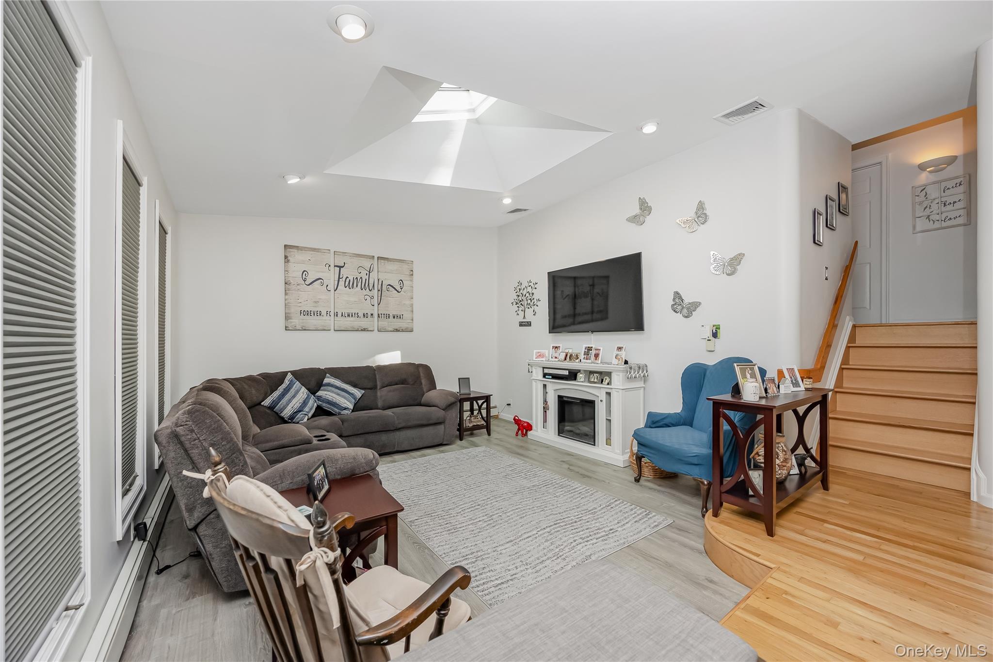10 Larkin Street Property Photo 13