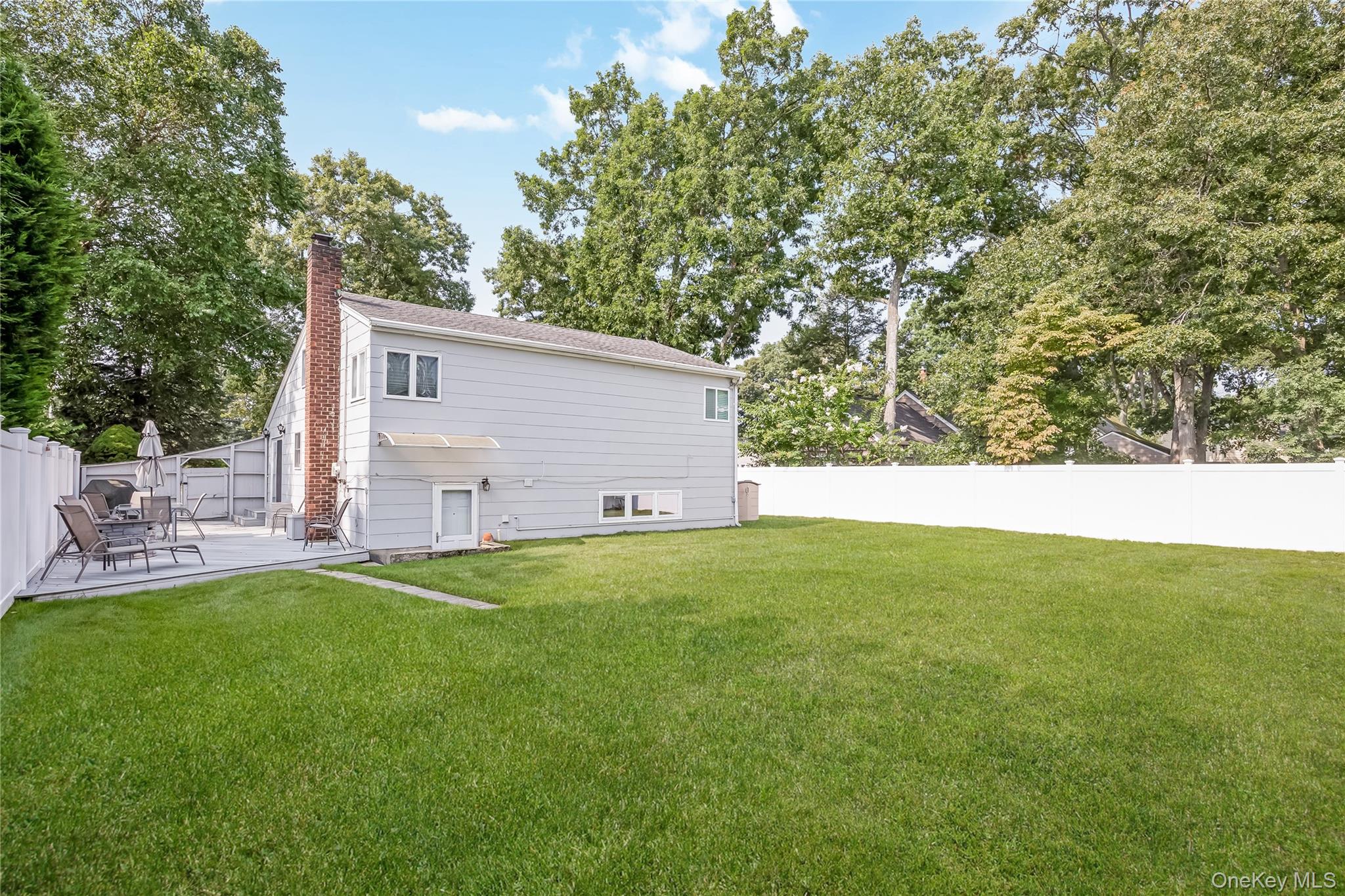 10 Larkin Street Property Photo 26