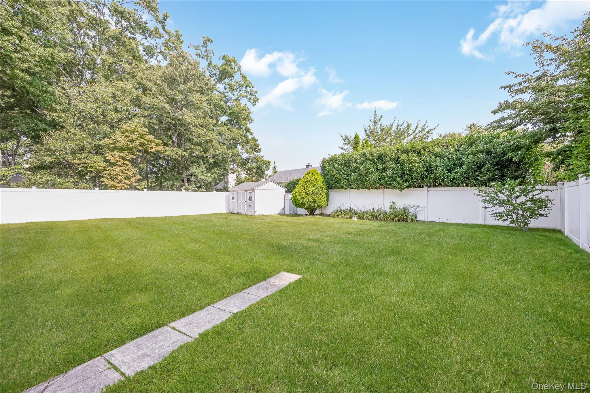 10 Larkin Street Property Photo 27
