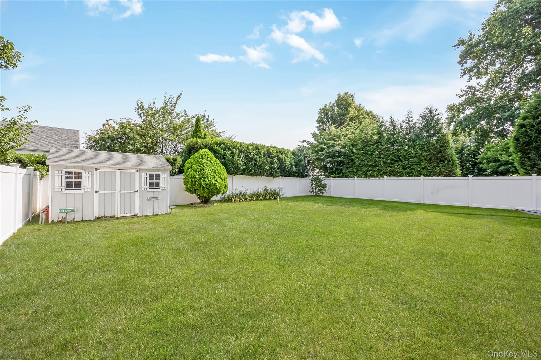 10 Larkin Street Property Photo 28