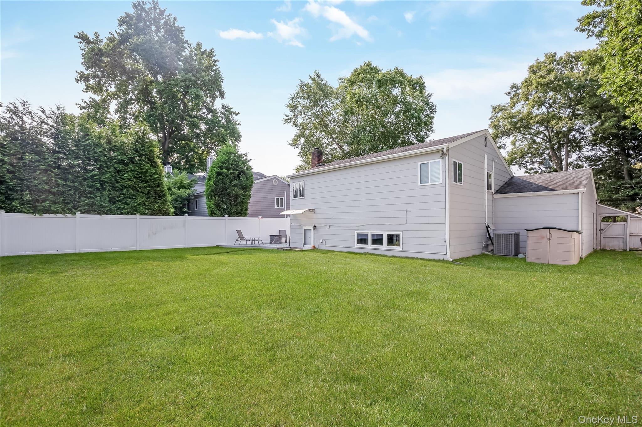 10 Larkin Street Property Photo 30