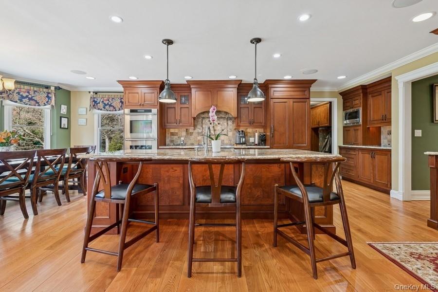5 Kenwood Lane Property Photo 12