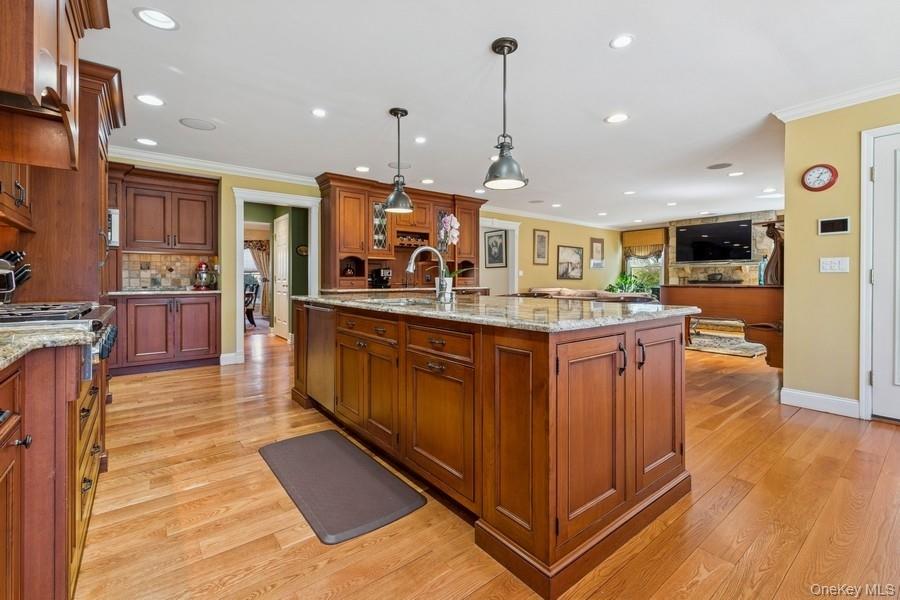 5 Kenwood Lane Property Photo 17