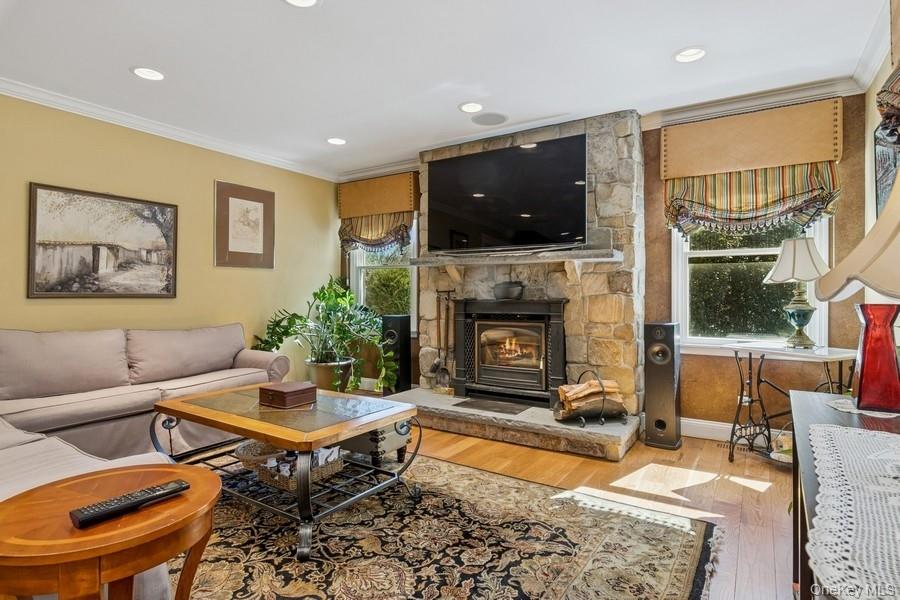 5 Kenwood Lane Property Photo 21