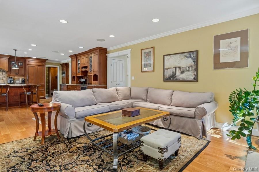 5 Kenwood Lane Property Photo 22
