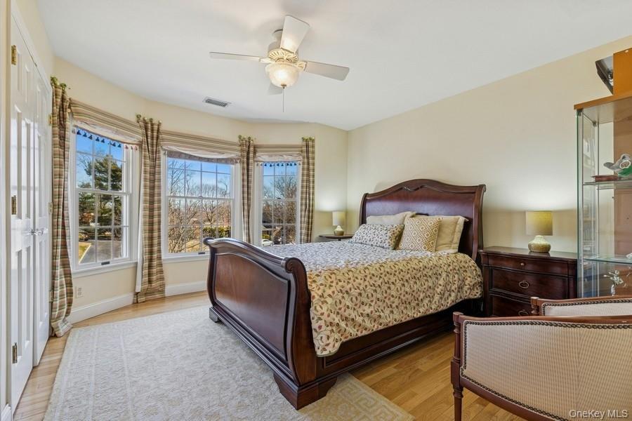 5 Kenwood Lane Property Photo 31