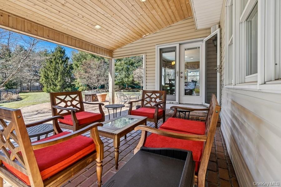 5 Kenwood Lane Property Photo 46