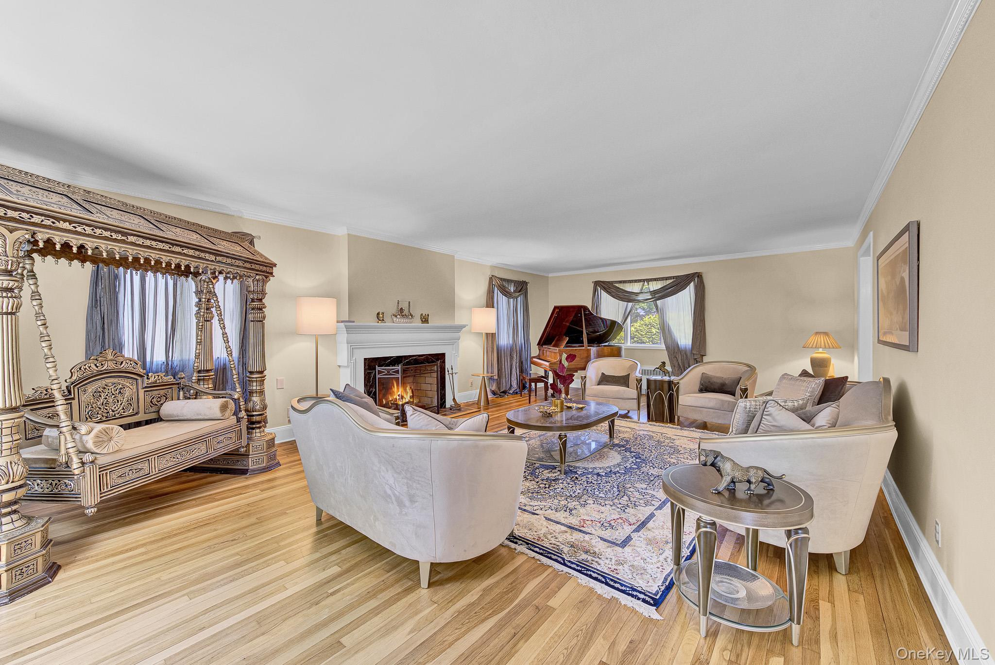 64 E Roe Boulevard Property Photo 2