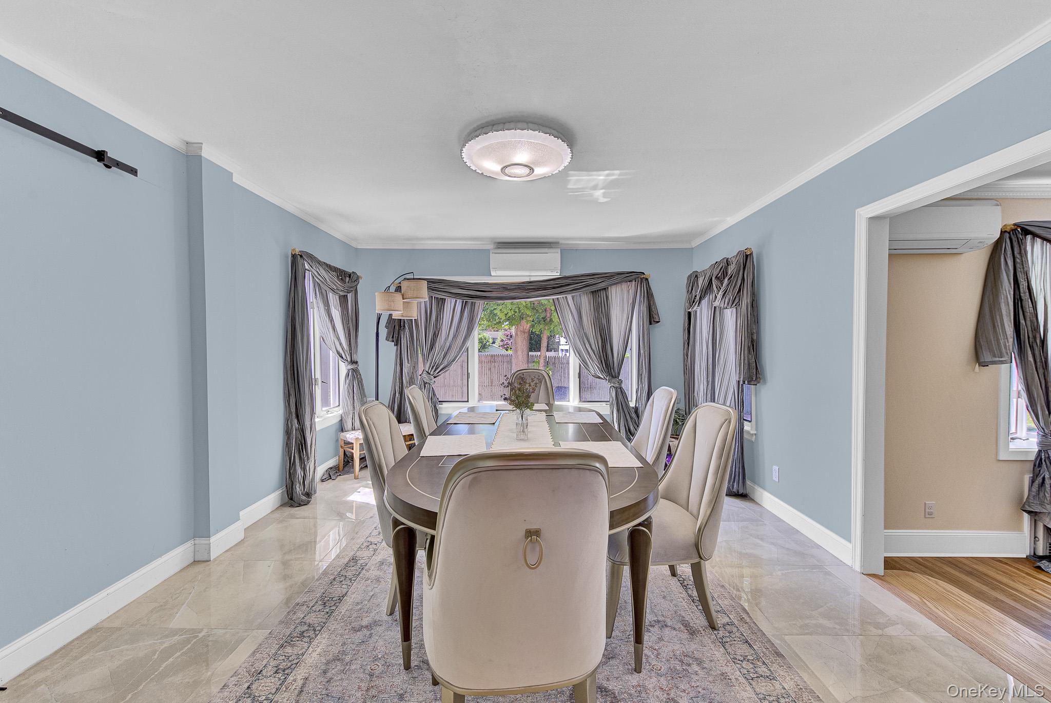 64 E Roe Boulevard Property Photo 4