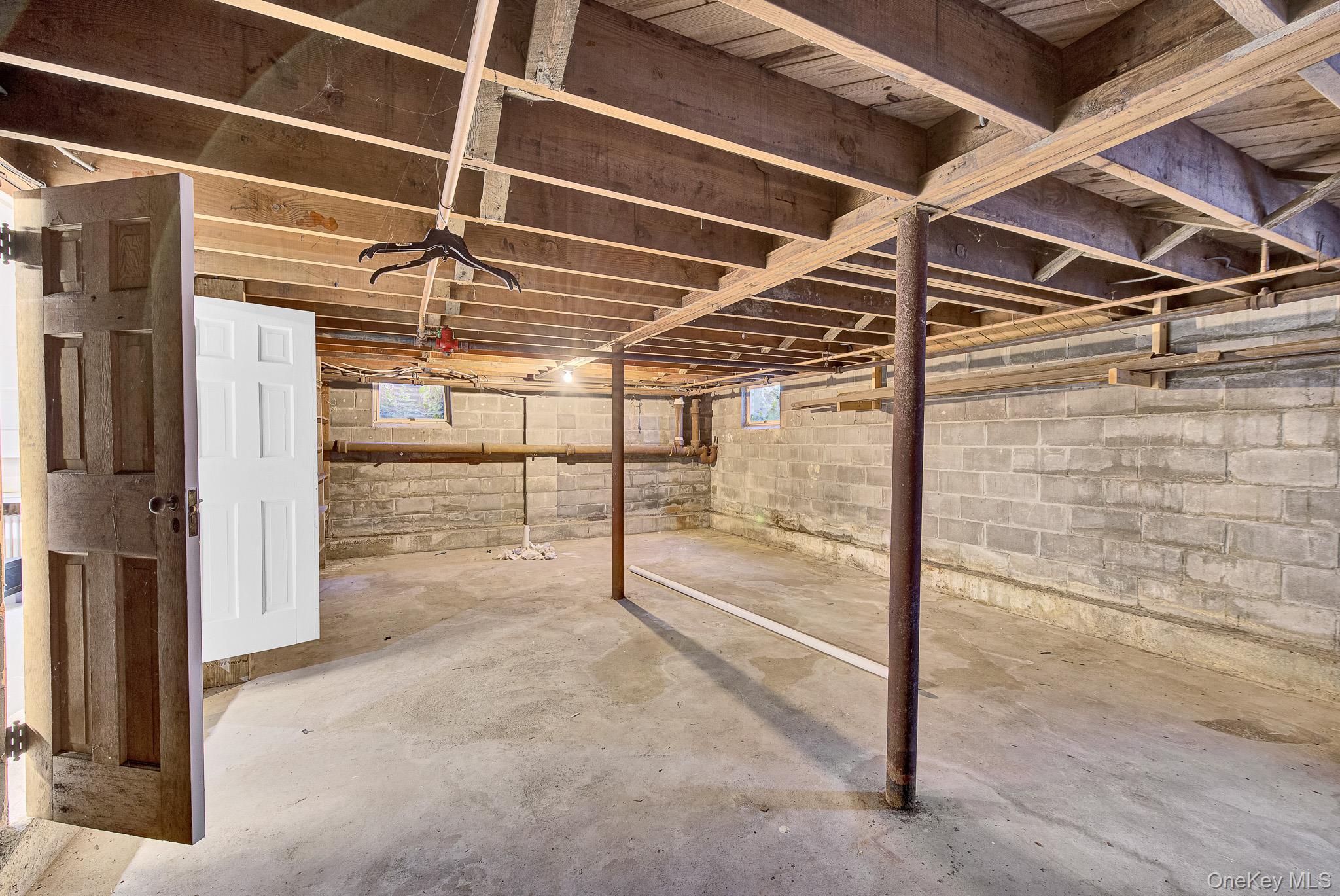 64 E Roe Boulevard Property Photo 18