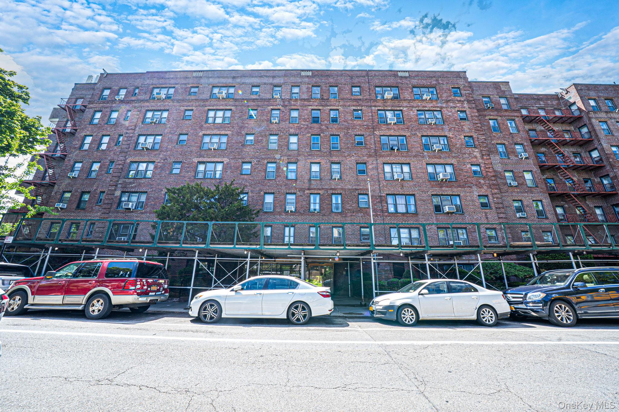 143-50 Hoover Avenue 611 Property Photo 1