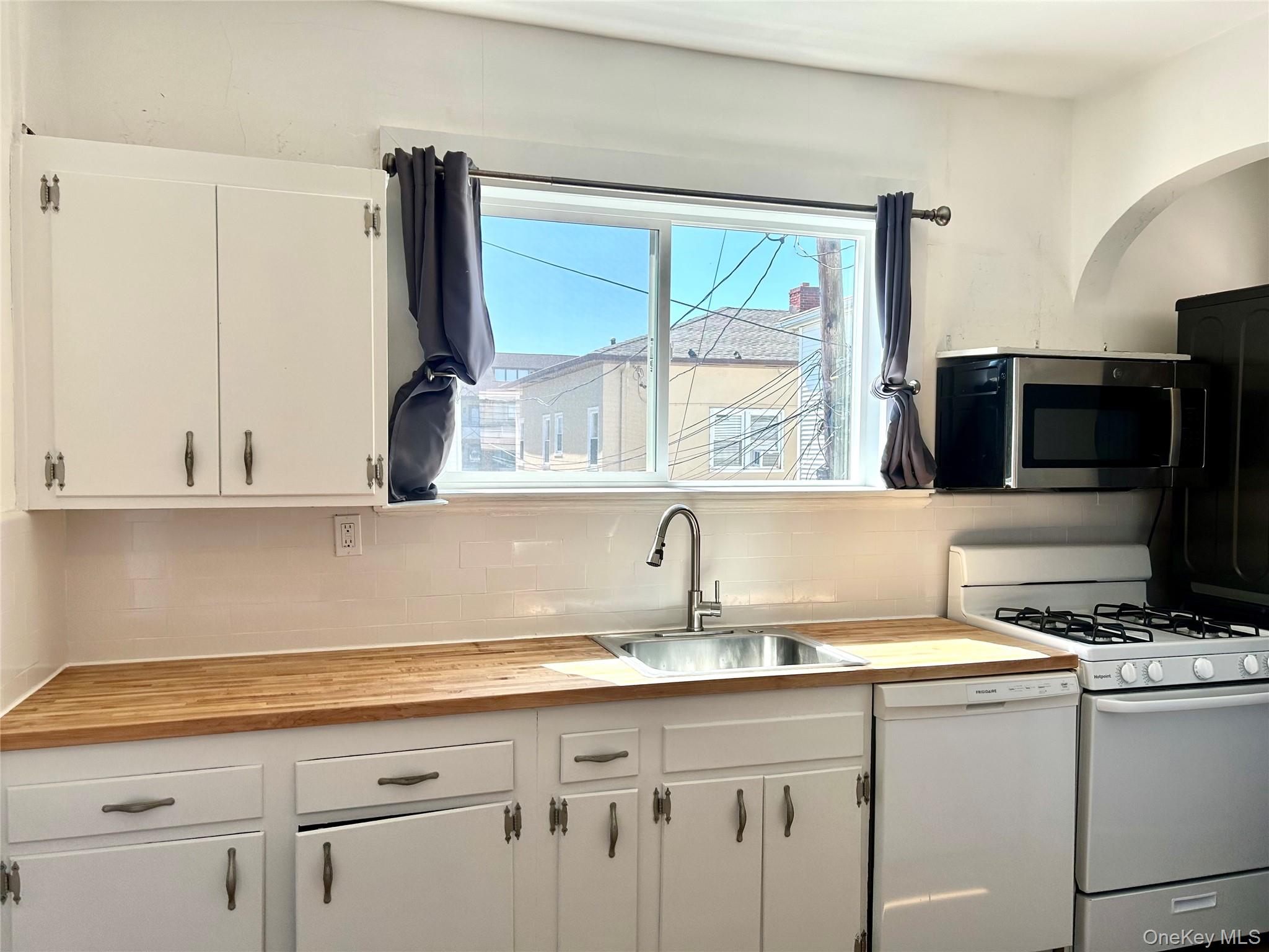 105 Mitchell Avenue Upper Property Photo 15
