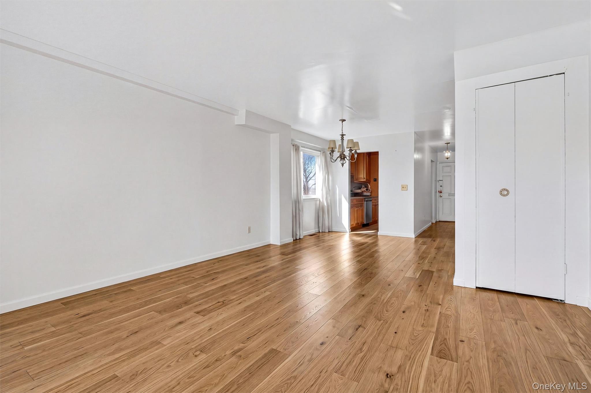 150 Glenwood Avenue F5 Property Photo 3