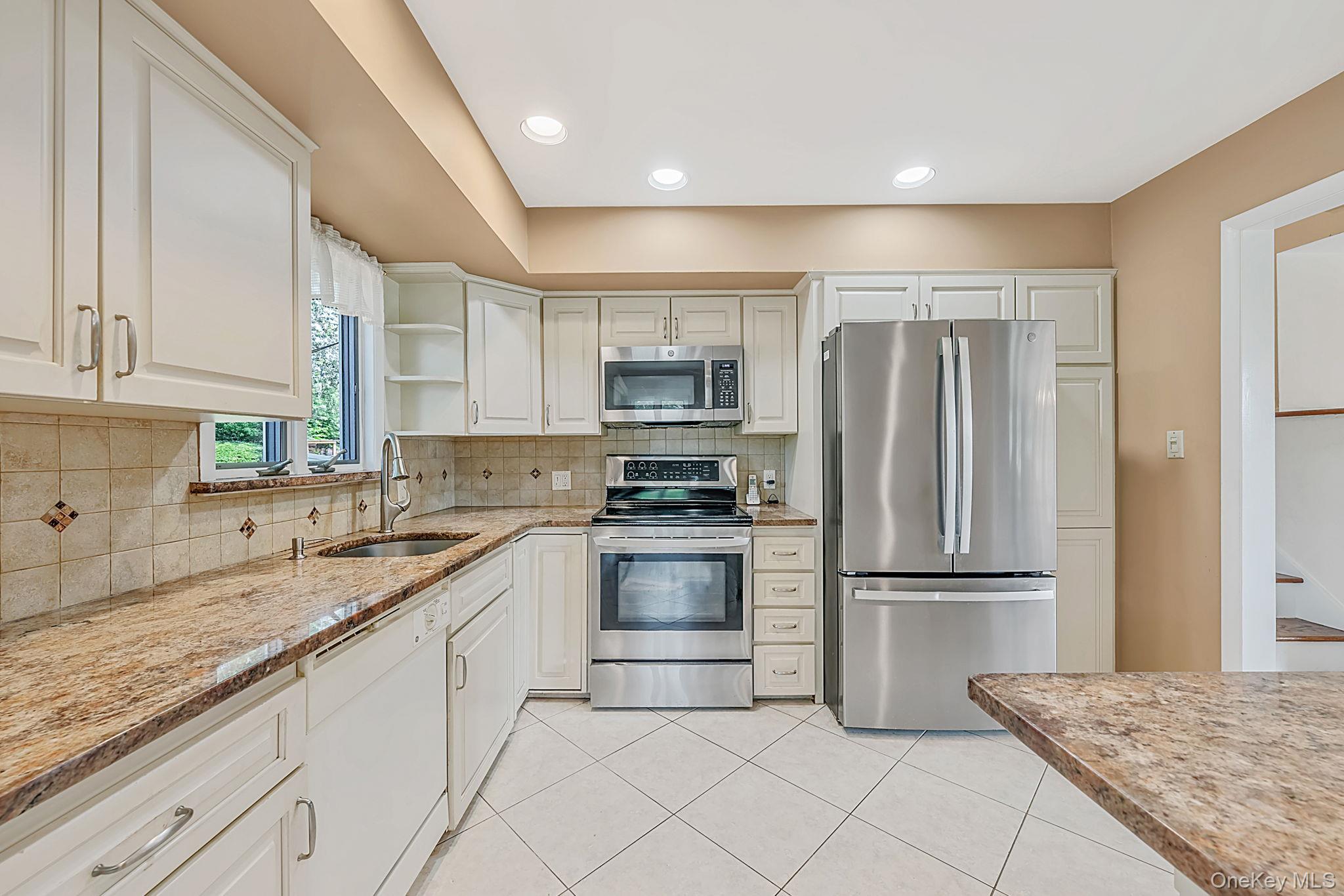 6 Keswick Drive Property Photo 9