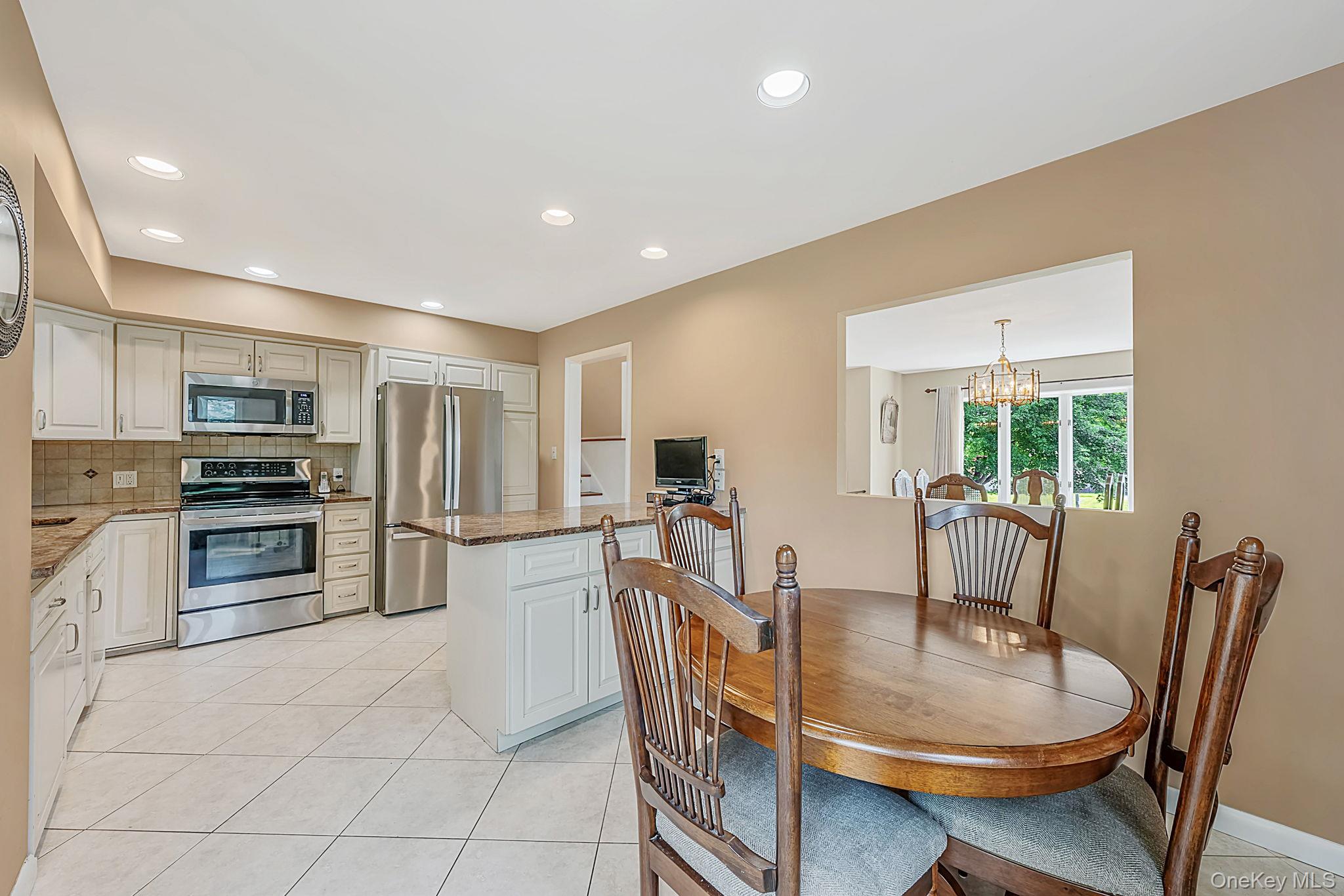 6 Keswick Drive Property Photo 10
