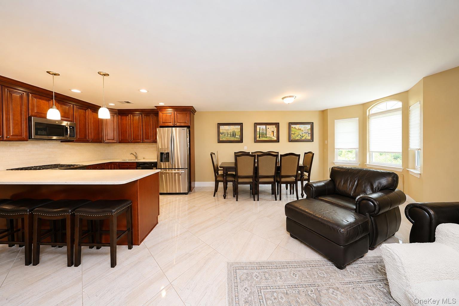 23 Wiltshire Ln Property Photo 6