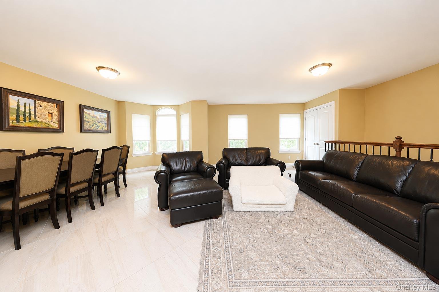 23 Wiltshire Ln Property Photo 7