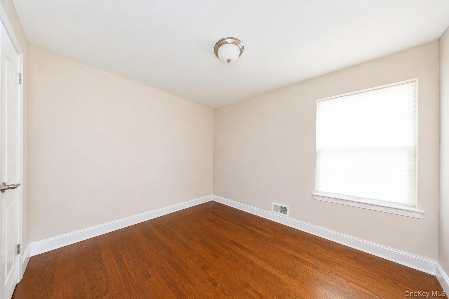 23 Wiltshire Ln Property Photo 16