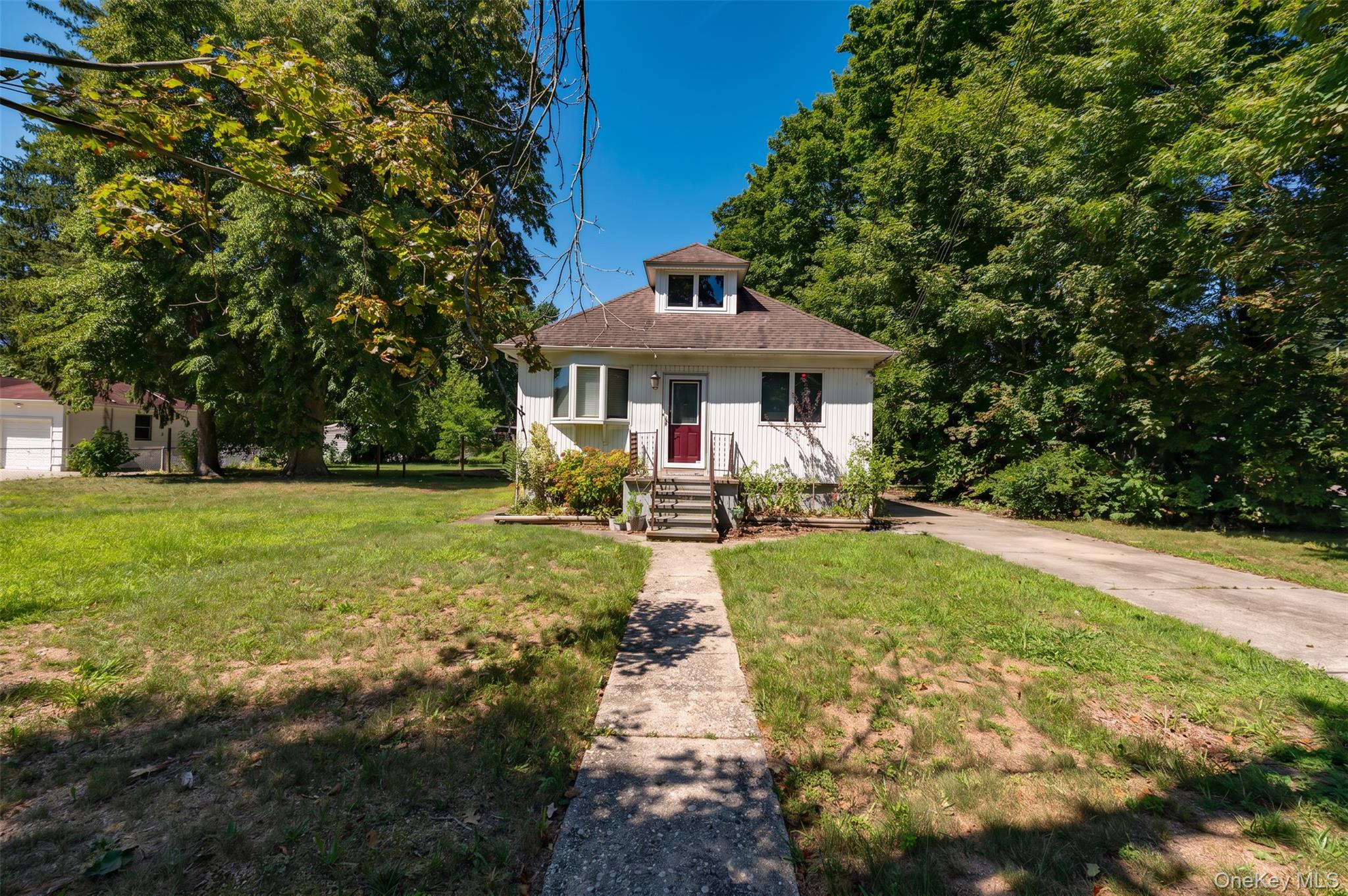 2780 Cedar Avenue Property Photo 1