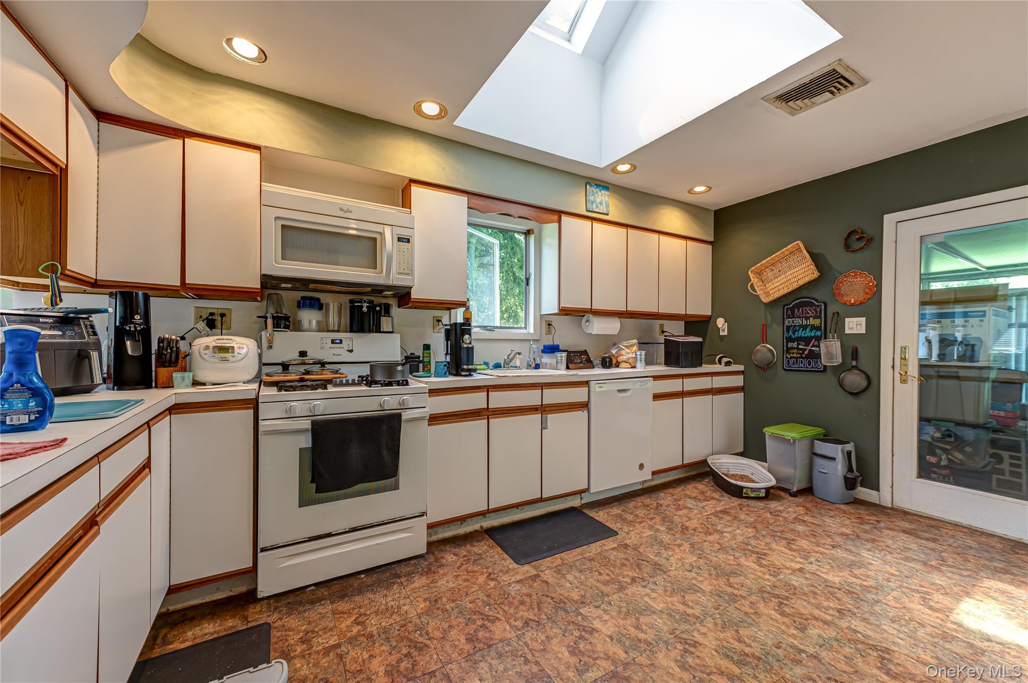 2780 Cedar Avenue Property Photo 9