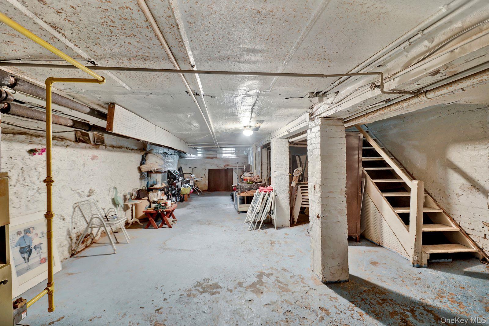 469 47th Street Property Photo 18