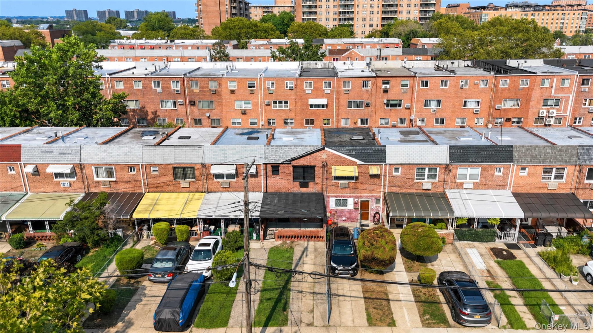 989 Schenck Avenue Property Photo 22