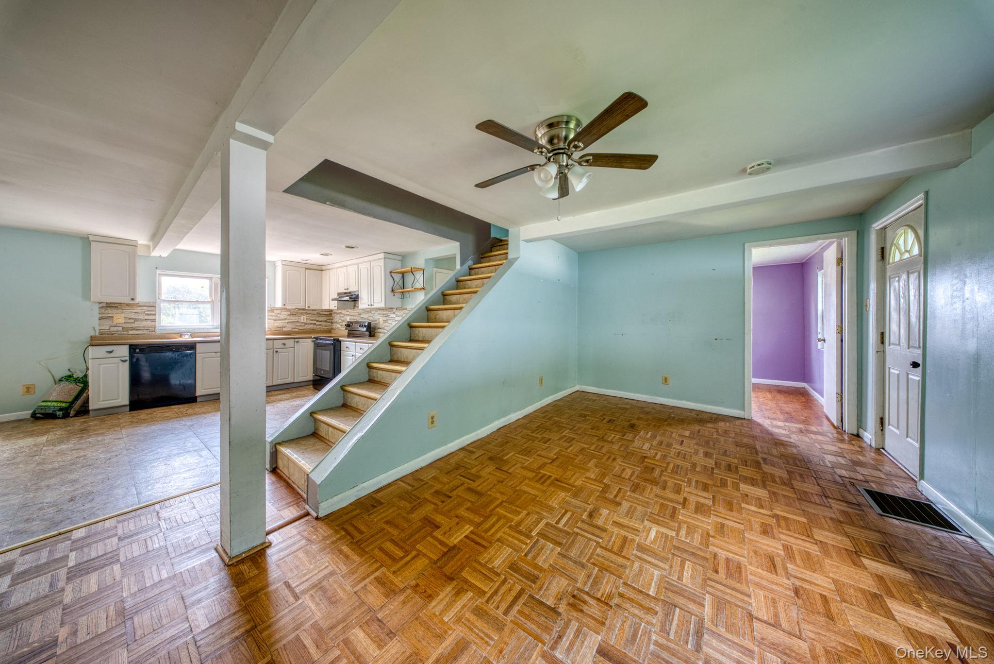 14 Airport Road Property Photo 8