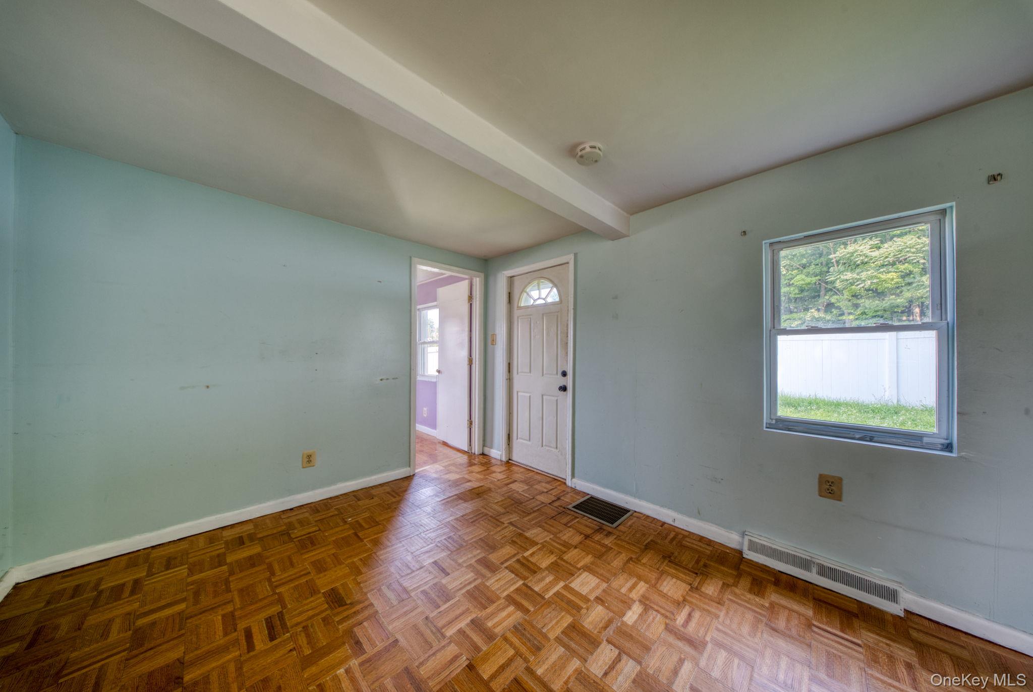 14 Airport Road Property Photo 9