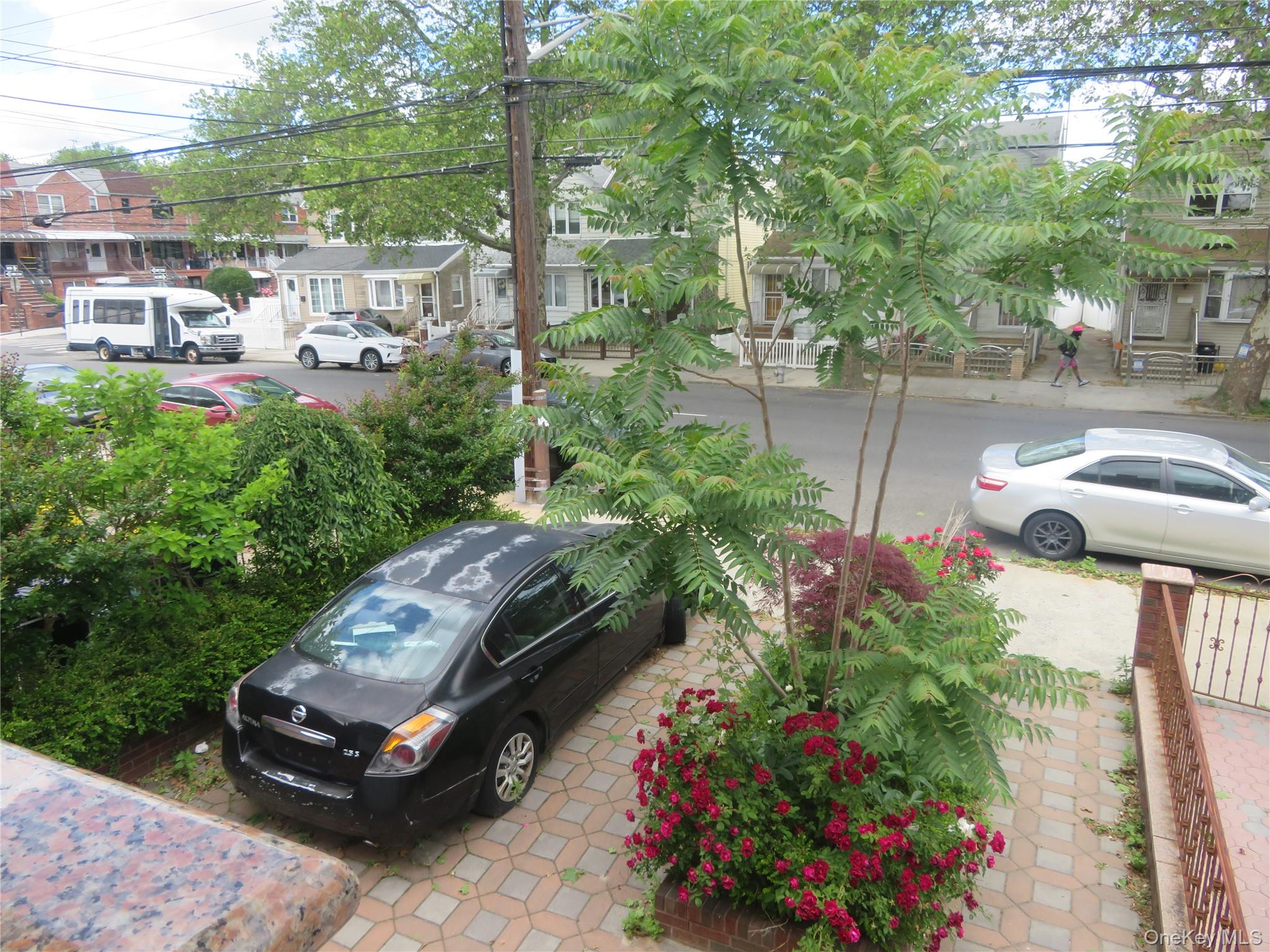 5714 Avenue L Property Photo 2