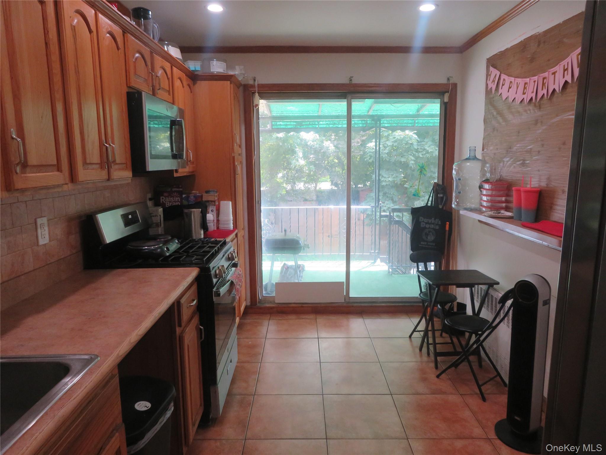 5714 Avenue L Property Photo 7