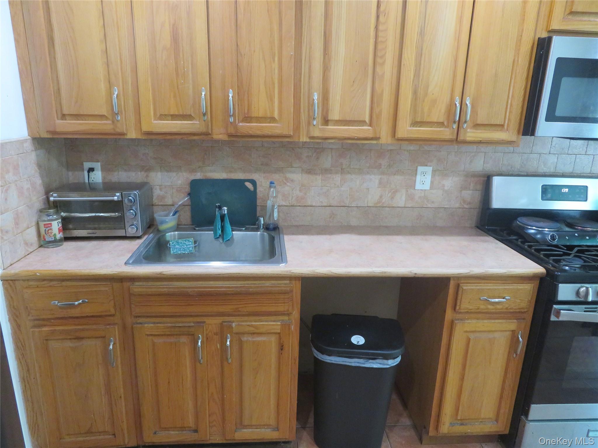 5714 Avenue L Property Photo 9