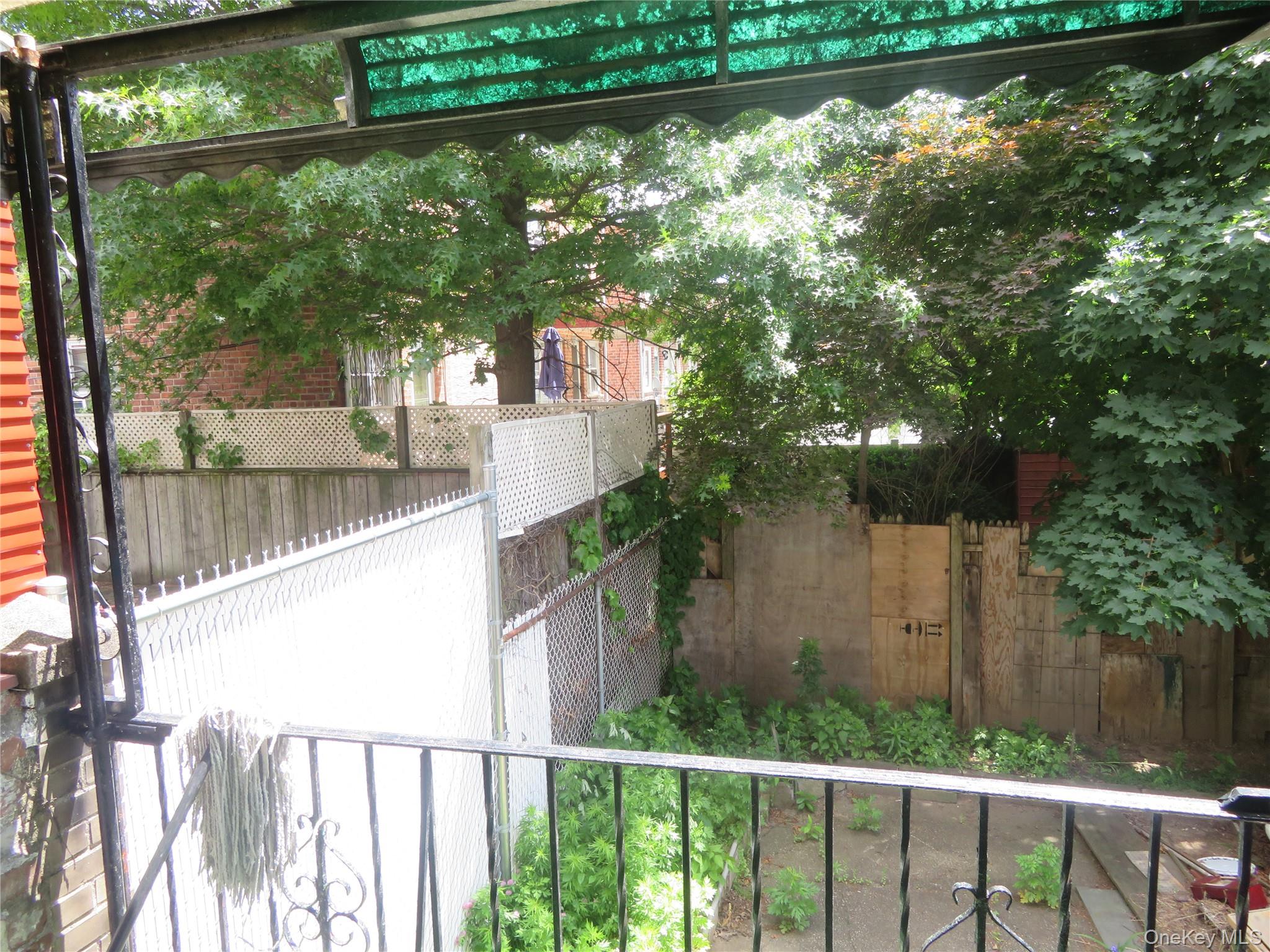 5714 Avenue L Property Photo 12