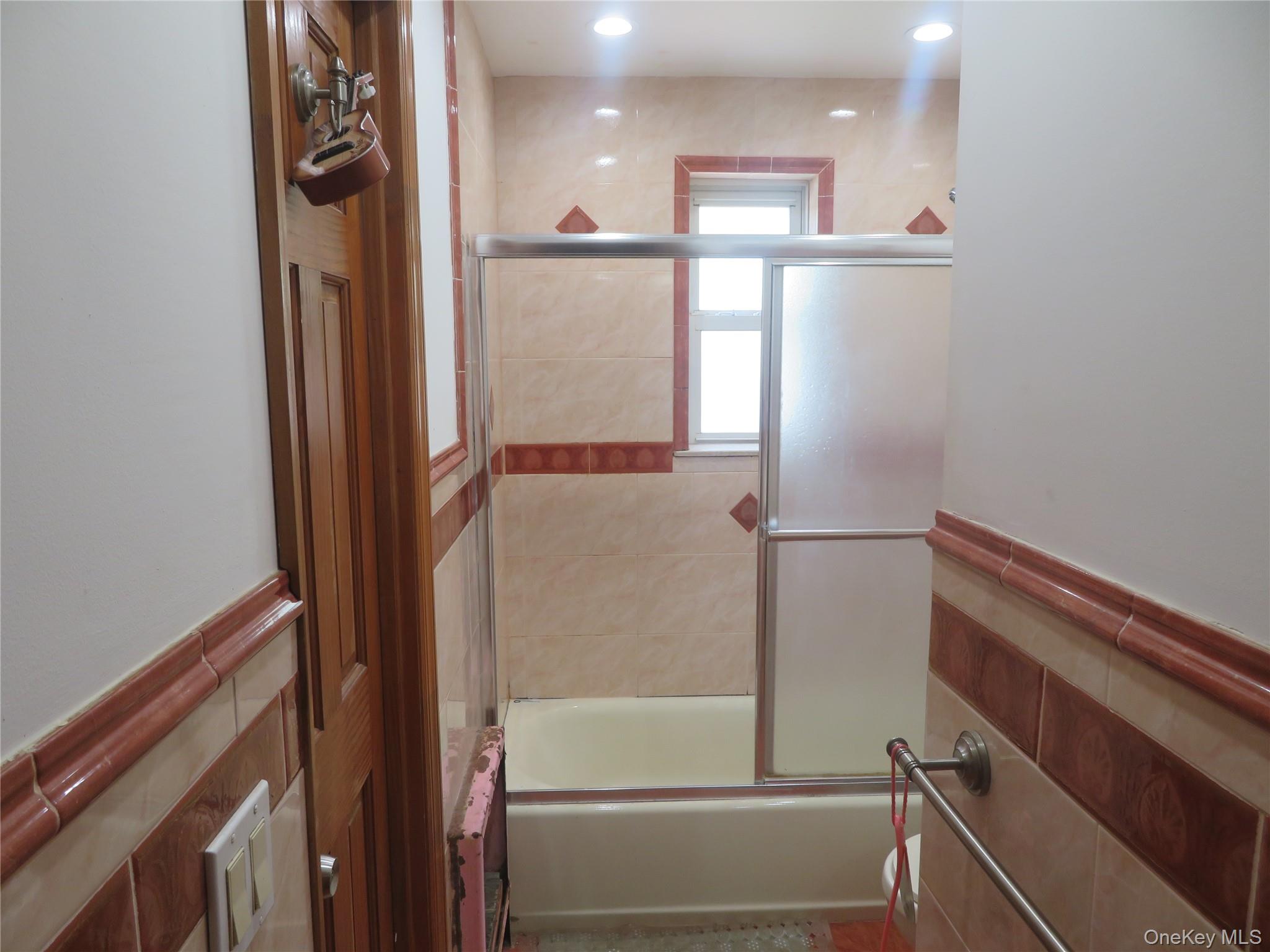 5714 Avenue L Property Photo 18